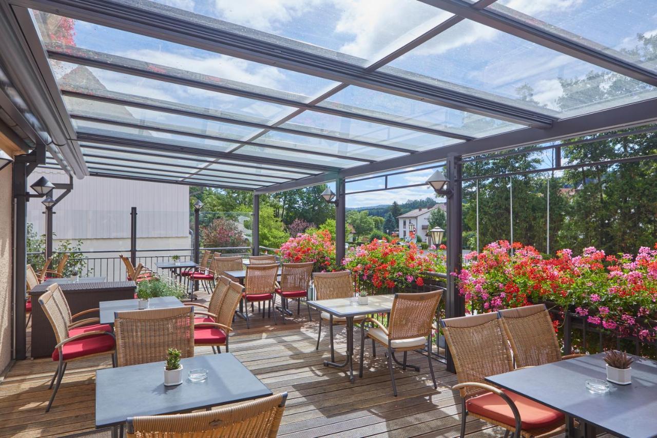 Landgasthof Hotel Hess Neuenstein  외부 사진