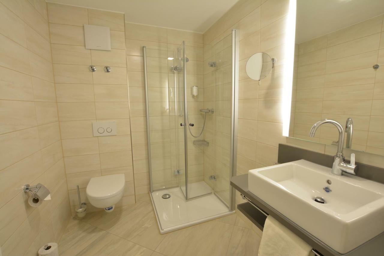 Landgasthof Hotel Hess Neuenstein  외부 사진