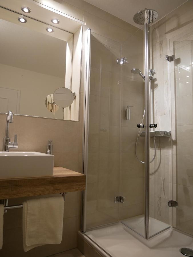 Landgasthof Hotel Hess Neuenstein  외부 사진